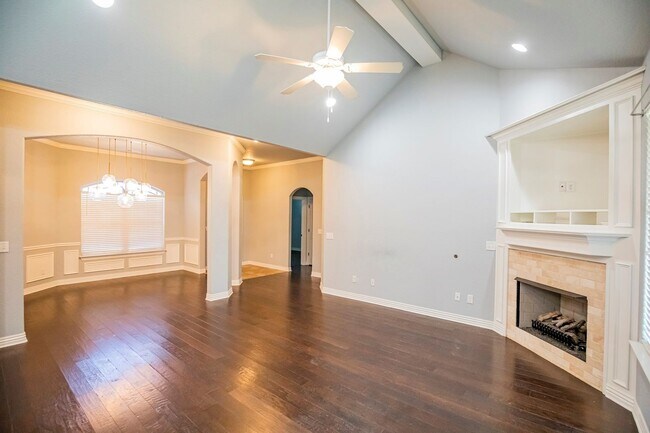 Building Photo - ***3103 SW Silverbark Road***