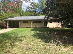 Building Photo - 3612 Sykes Park Dr