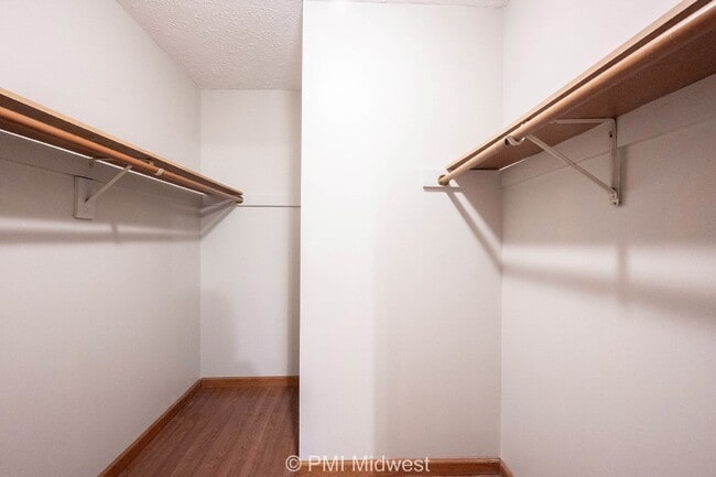 Building Photo - Charming 2 Bed, 2 Bath Indianapolis Rental...