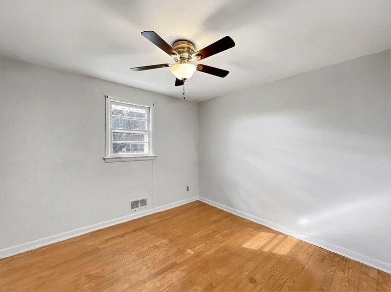 Building Photo - 1832 N Culpeper St