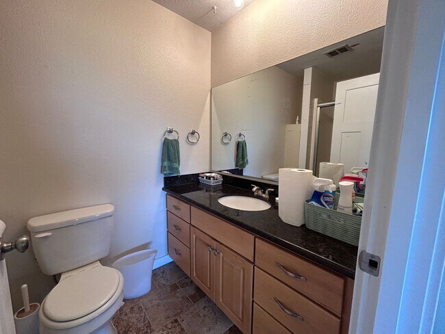 Building Photo - Large 4 Bedroom home with views of Bellingham Bay and Garage