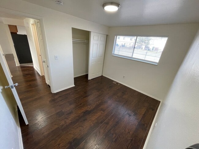 Building Photo - West Jordan Four Bedroom; Garage; New Kitchen Cabinets; Fenced Yard; Central Air