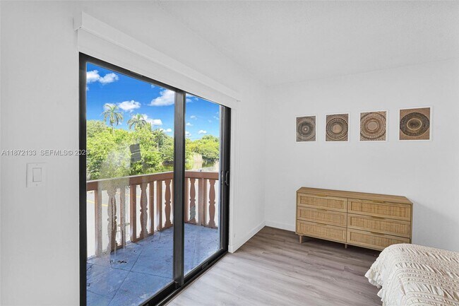 Building Photo - 13210 Memorial Hwy