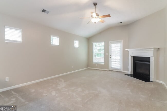 Building Photo - 79 Topaz Dr