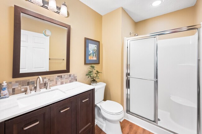 Building Photo - 549 Blue Stem Dr