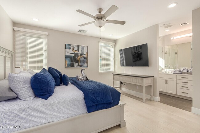 Building Photo - 7550 E Osborn Rd