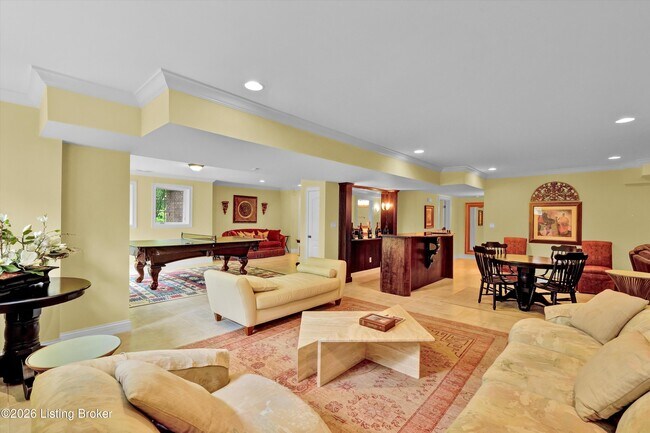 Building Photo - 560 N Hubbards Ln