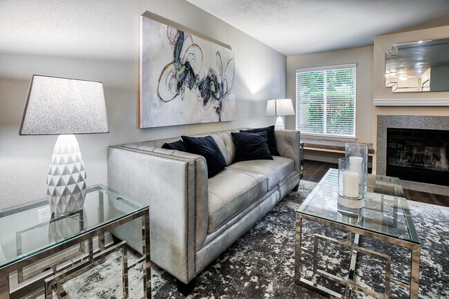 Interior Photo - Cierra Commons