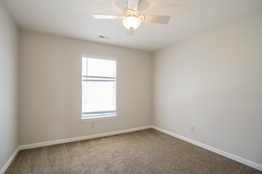Building Photo - 1589 Matthew Allen Cir