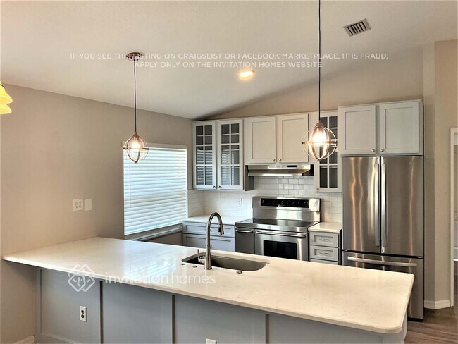 Building Photo - 10624 Navigation Dr