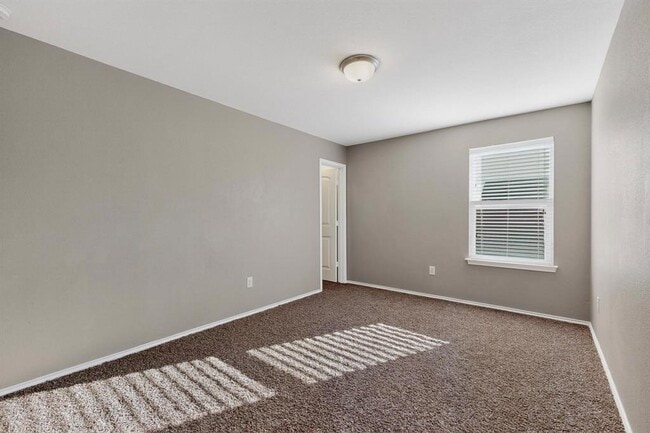 Building Photo - 11224 Dunlop Terrace