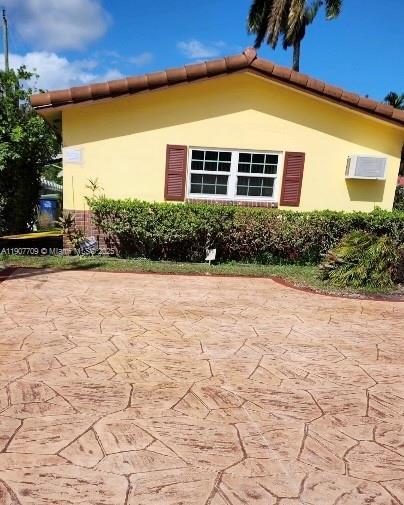 Building Photo - 216 SW 10th St