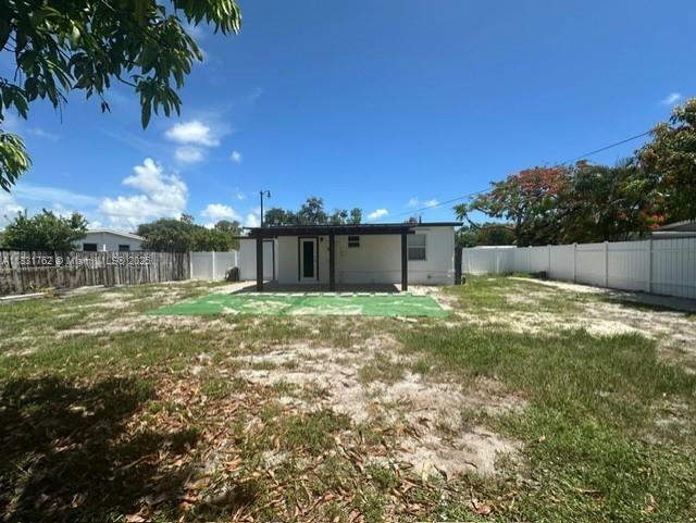 Building Photo - 1754 NE 48th Ct