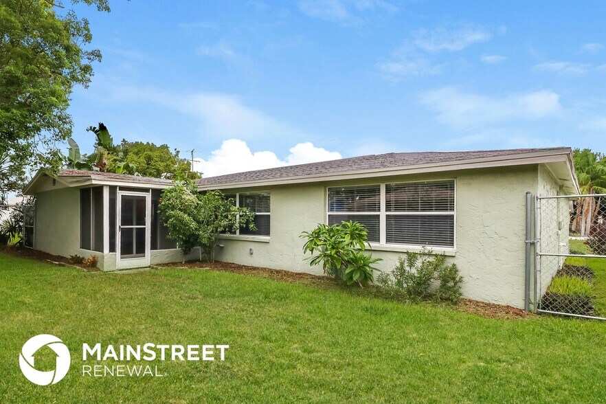 Building Photo - 7500 San Salvadore Dr