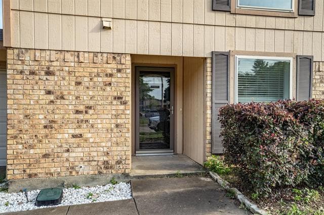 Building Photo - 222 Wildfire Dr