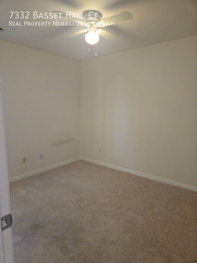 Building Photo - 7332 Bassett Hall Ct