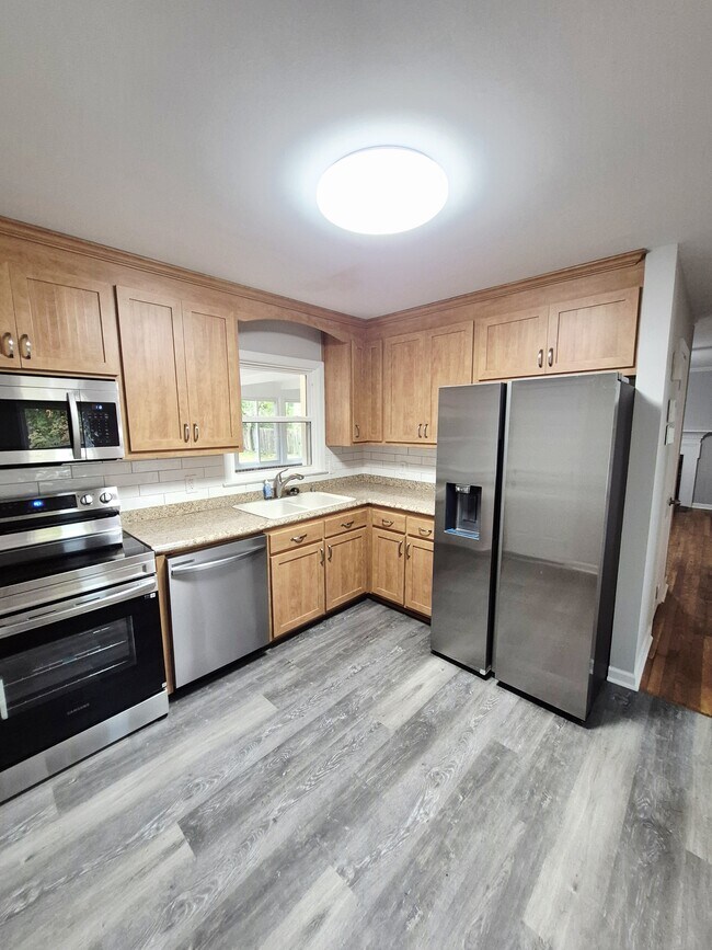 Building Photo - 97 Waterview Dr