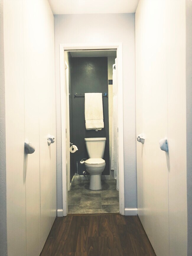 Building Photo - 199 Montecito Ave