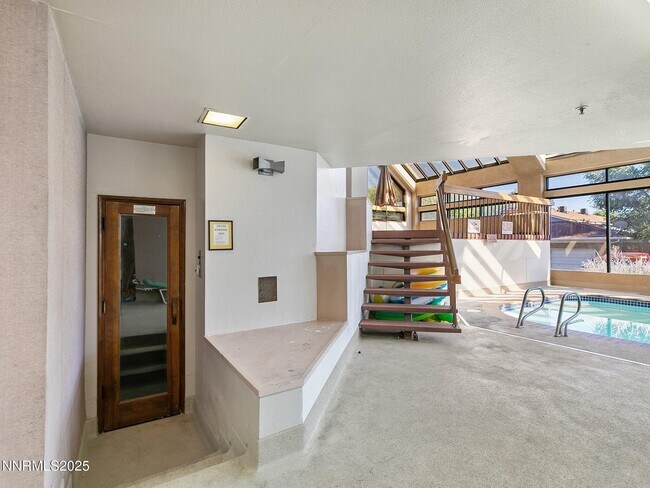 Building Photo - 3095 Lakeside Dr