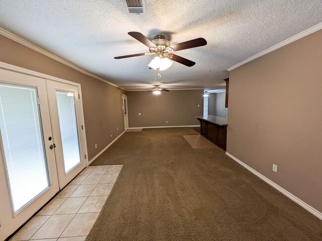 Building Photo - 2430 Granger Dr