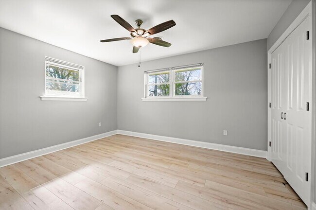 Building Photo - 8120 N Essen Heights Ct