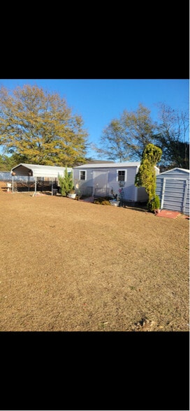 Building Photo - 1302 Ben Brewington Ct