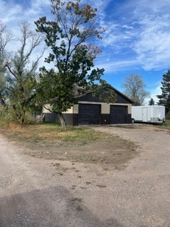 Building Photo - 3830 Green Meadow Dr