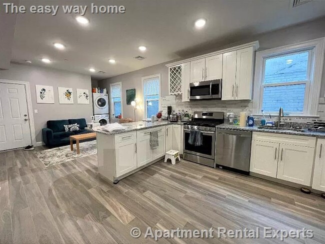 Building Photo - Allston 4 Bedroom, 3 Baths - Central Air -...