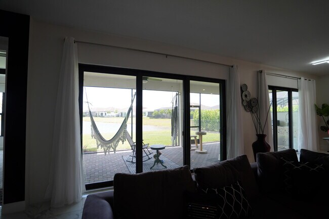 Building Photo - 15750 Longboat Key Dr