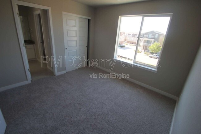 Building Photo - 2406 S Troy Ct