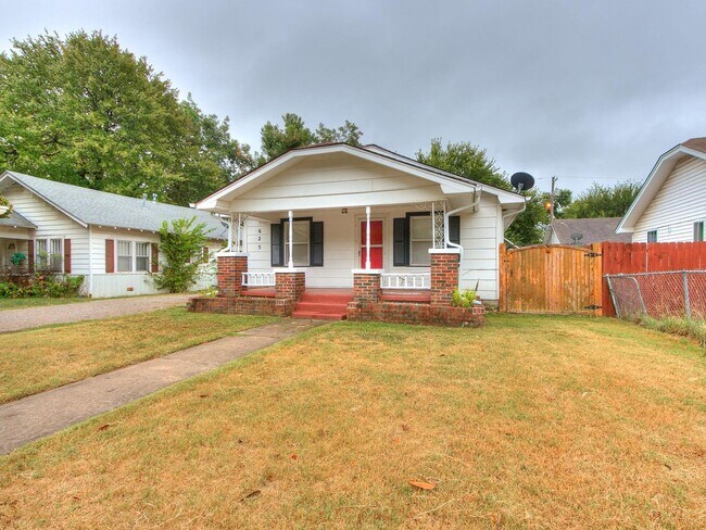 Building Photo - 3 Bedroom 1 Bath home in Shawnee!