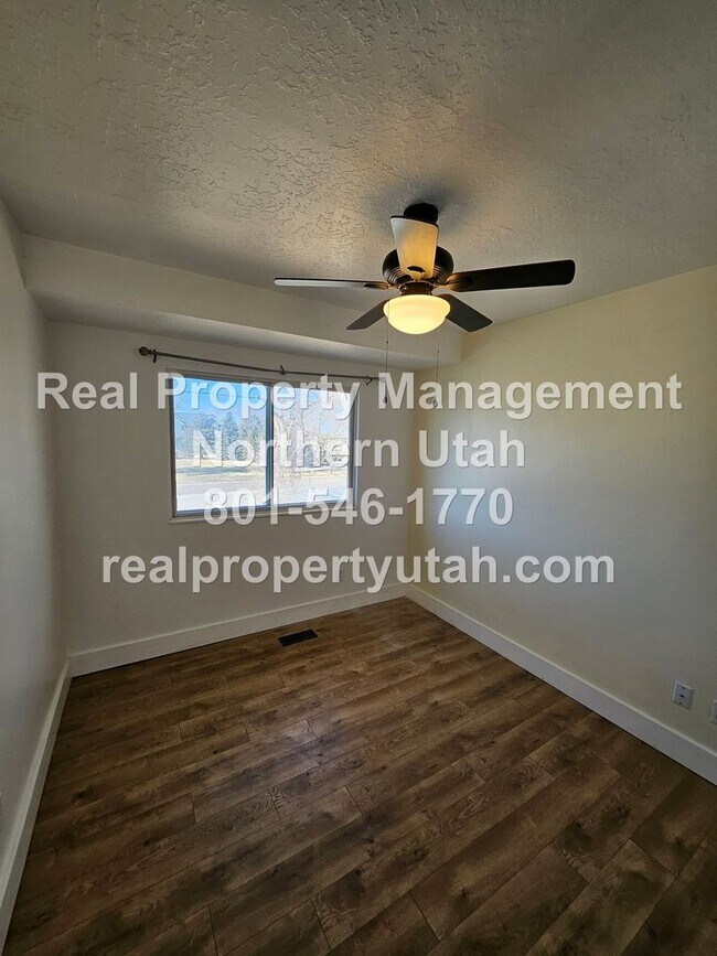 Building Photo - 5035 S 4275 W