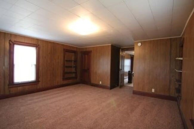 Building Photo - 3161 130th St