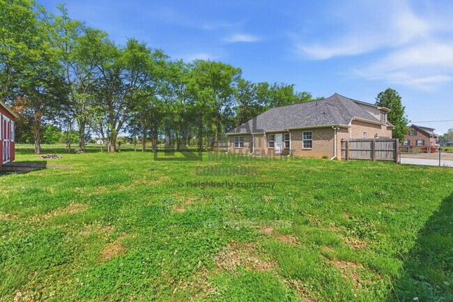 Building Photo - 1934 Mural Ln