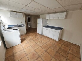 Building Photo - 33 Main St