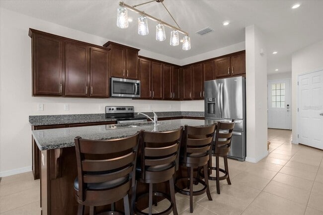 Building Photo - 2498 Empress Dr