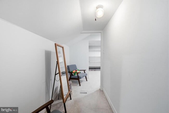 Building Photo - 3904 Fenwick Ln