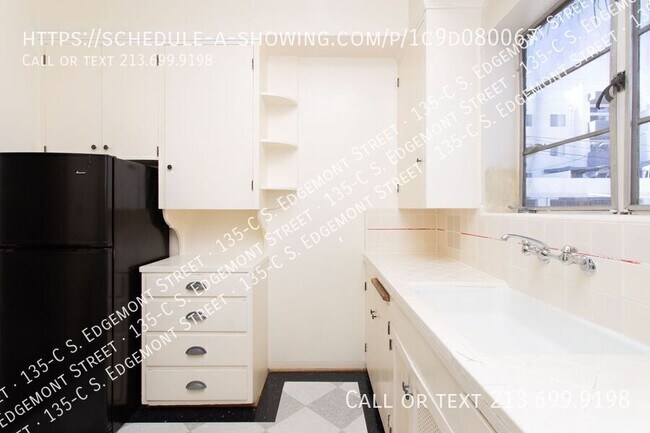 Building Photo - 135-C S Edgemont St