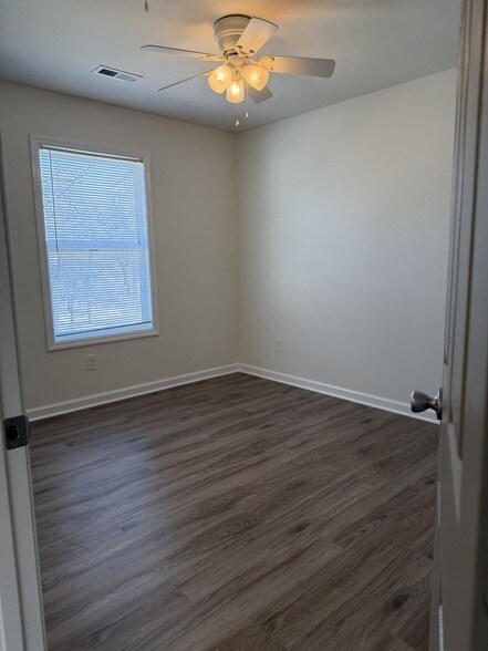 Building Photo - 157 Vulco Dr