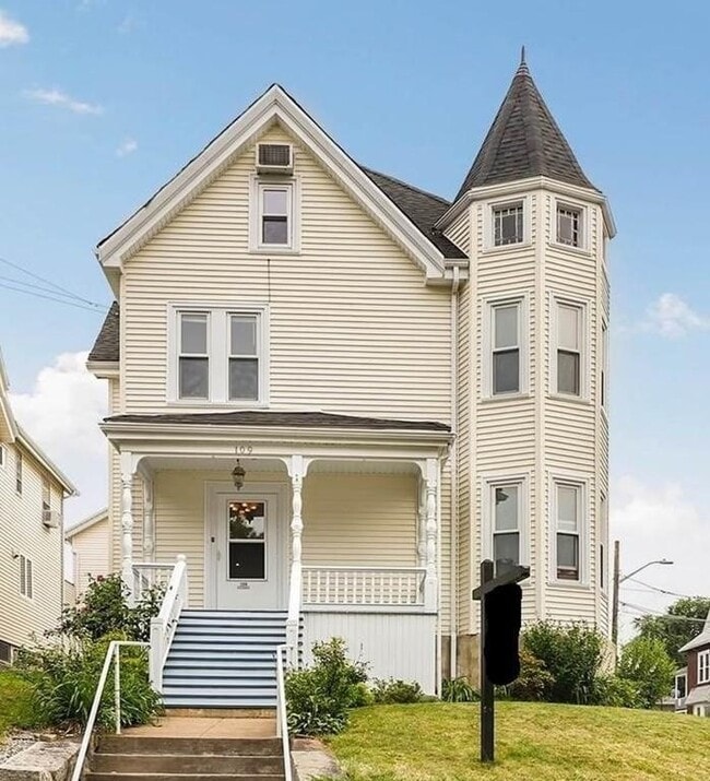 Building Photo - 109 Walnut St