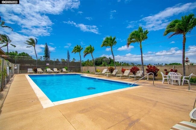 Building Photo - Highly Desirable Maui Gardens Unit Available 12/15/2025