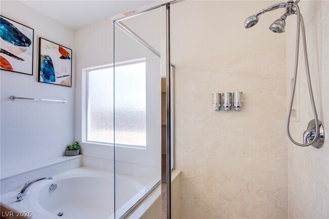 Building Photo - 29 Blue Sunrise Ave