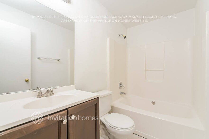Building Photo - 2419 Parsons Pond Cir