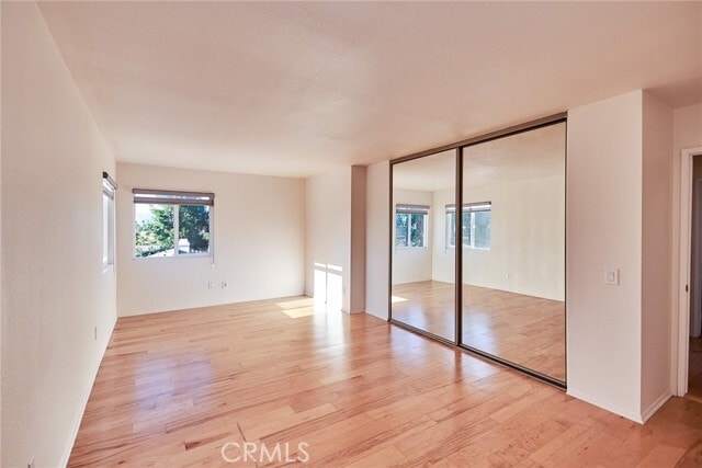 Building Photo - 865 Featherwood Dr