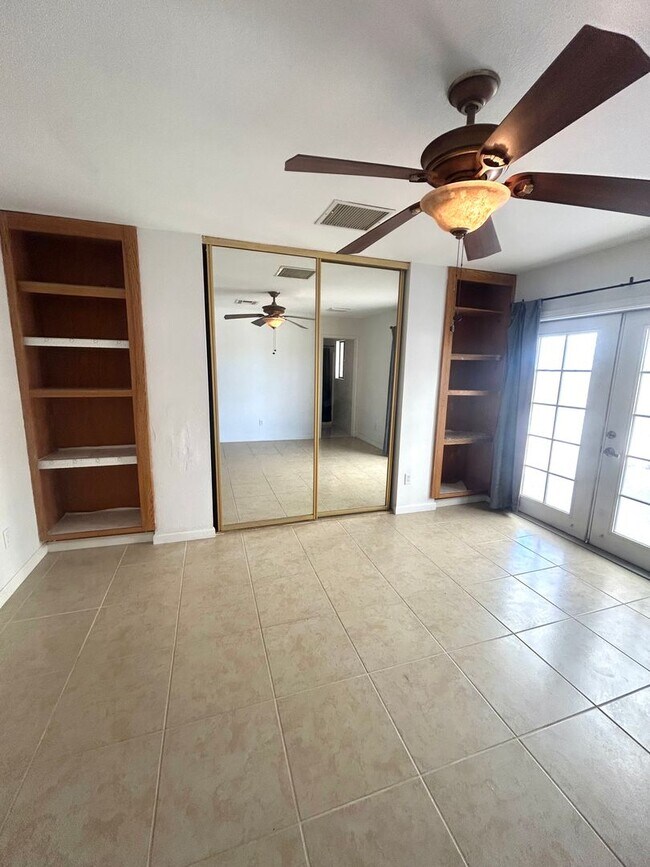 Building Photo - Spacious 3 Bedroom 2 Bathroom Home with Solar