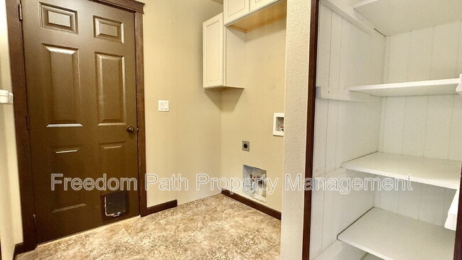 Building Photo - 13043 N Zodiac Loop