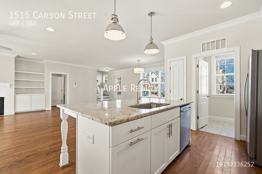 Building Photo - 1515 Carson St