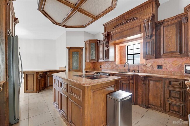 Building Photo - 32 S Cynthia St