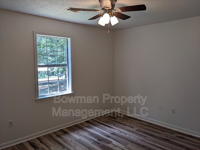 Building Photo - 255 Midway Rd
