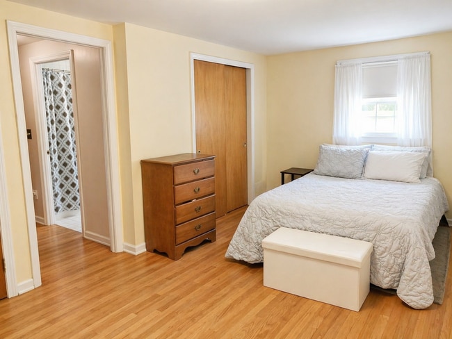 Building Photo - 4-Bedroom Home for Rent in the Heart of Sixteen Acres